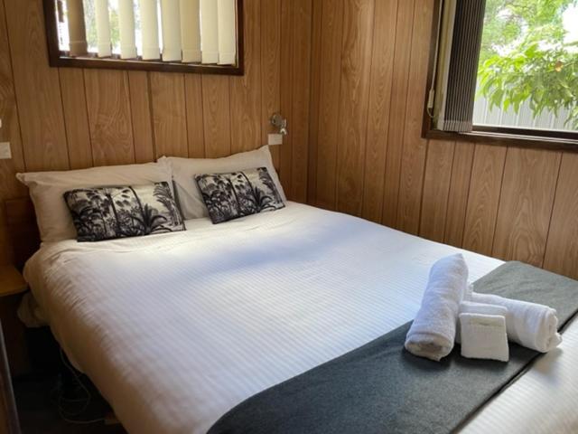 Lunar Cabins Parkes Luaran gambar